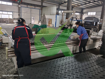 easy to process nstruction hdpe ground protection mat